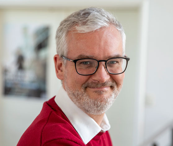 Portrætfoto af Jeppe Søndergaard Pedersen